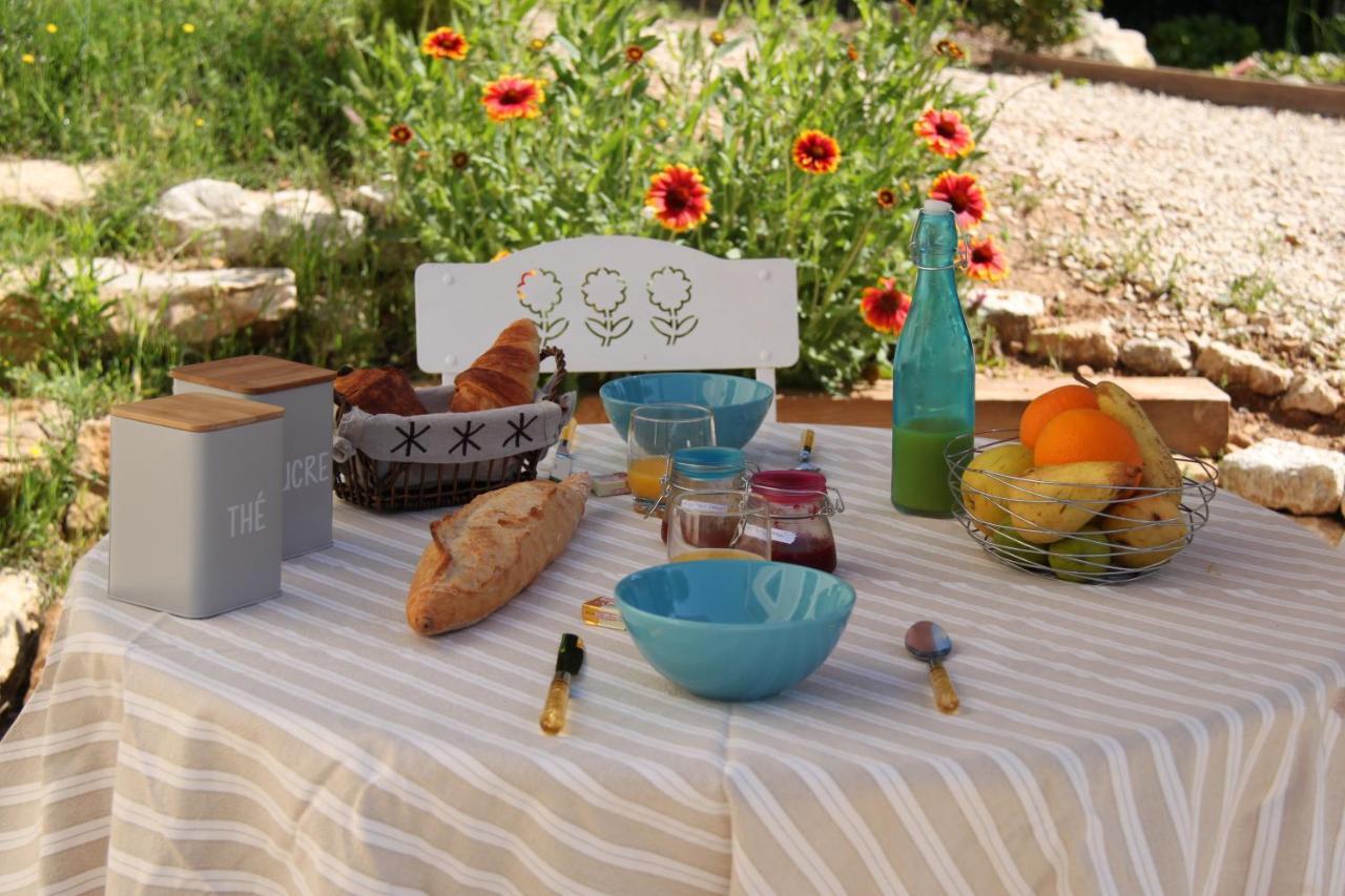 Maison D'Hotes Les Jardinettes En Luberon Villelaure Exterior foto