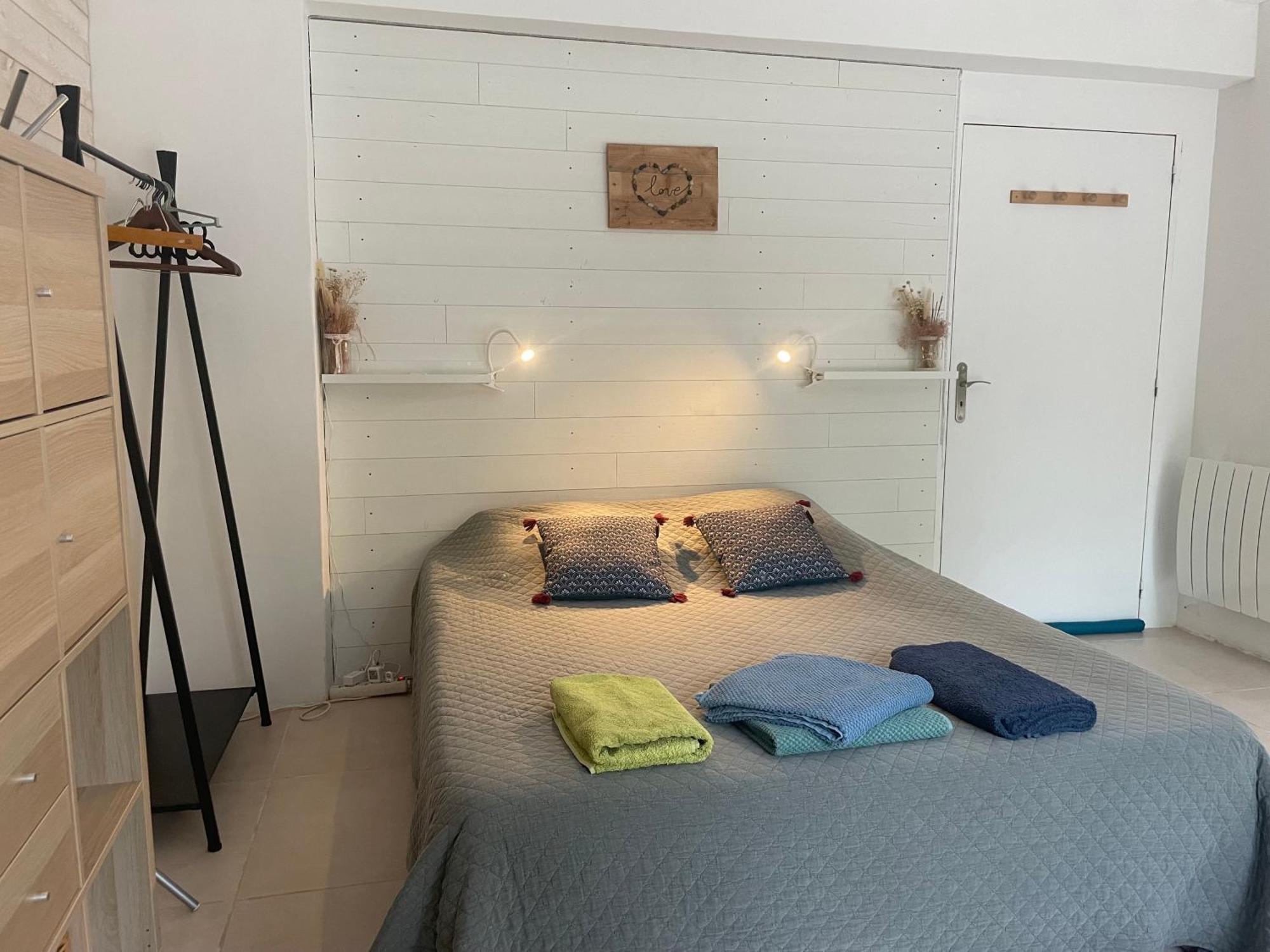 Maison D'Hotes Les Jardinettes En Luberon Villelaure Exterior foto