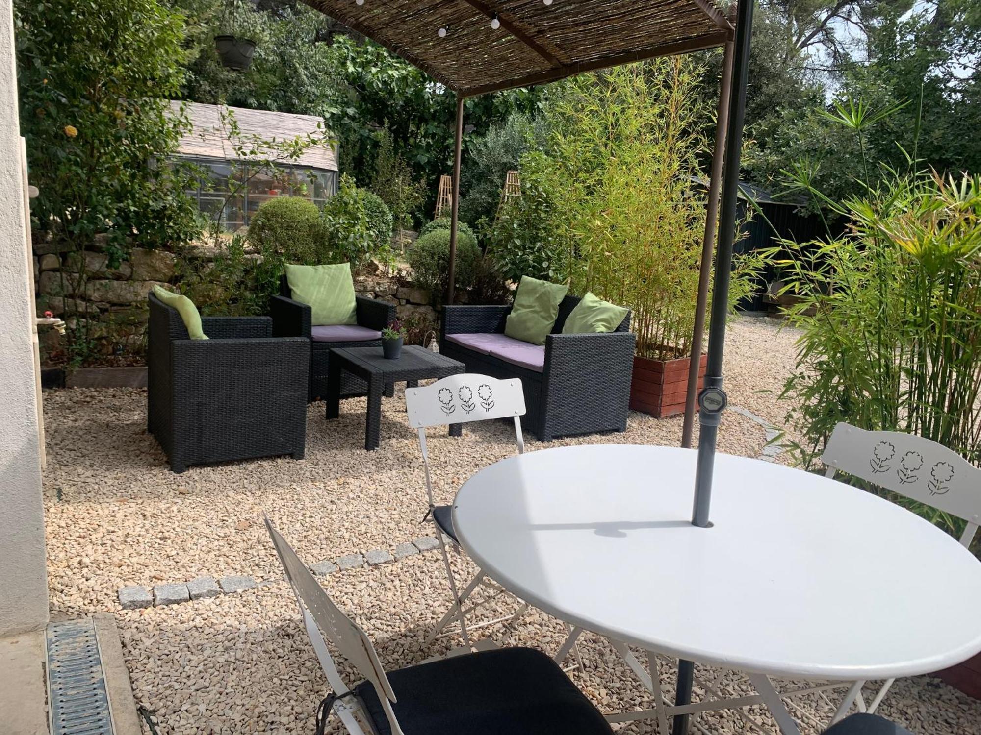 Maison D'Hotes Les Jardinettes En Luberon Villelaure Exterior foto